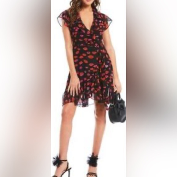 Betsey Johnson Red Pink Black Lip Kiss Wrap Ruffle Dress 12 - Picture 1 of 8